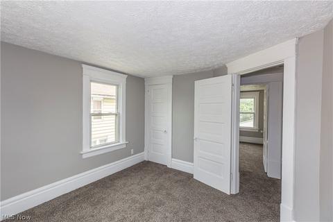 555 Elma St, Akron, OH 44310 photo 15
