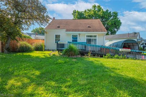 1265 Hilltop Dr, Akron, OH 44310 photo 3