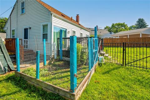 1265 Hilltop Dr, Akron, OH 44310 photo 5