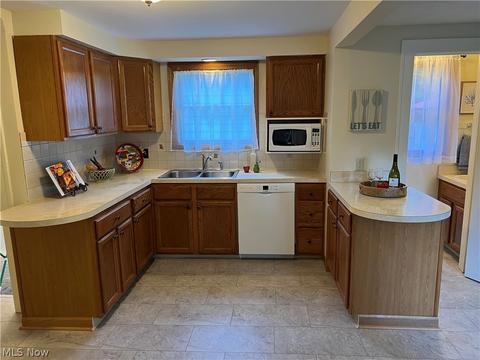 144 Lee Rd, Berea, OH 44017 photo 22