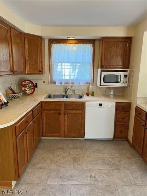 144 Lee Rd, Berea, OH 44017 photo 14