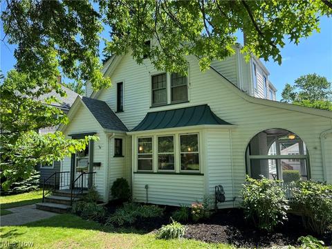 144 Lee Rd, Berea, OH 44017 photo 2