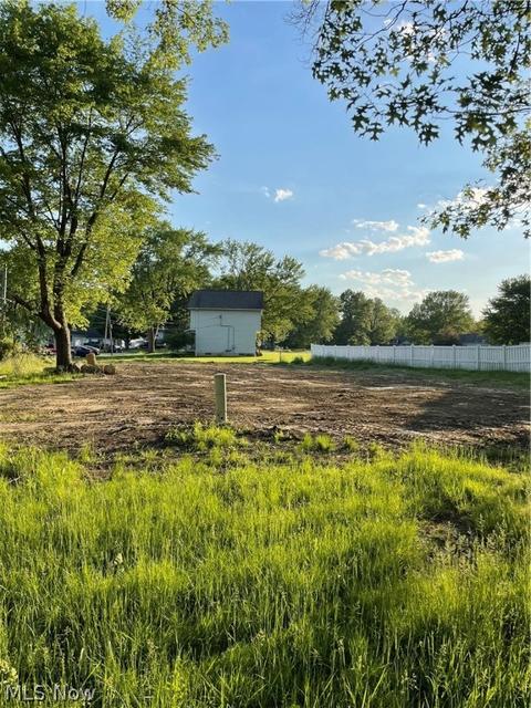 9117 Maple Grove Rd, Windham, OH 44288 photo 2