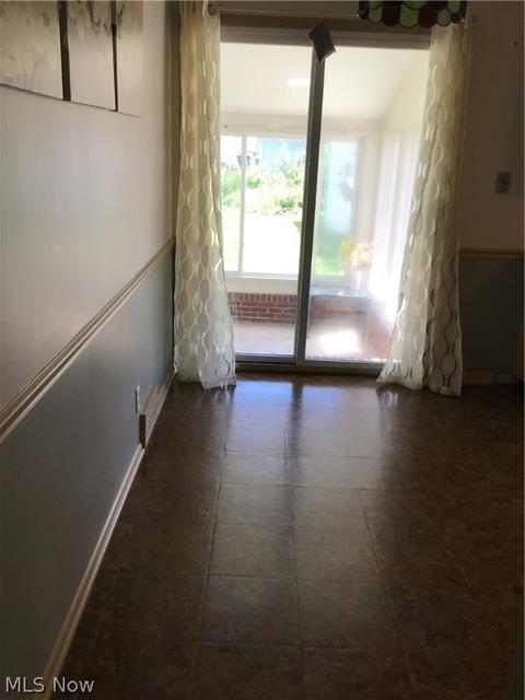 659 E 240th St, Euclid, OH 44123 photo 7