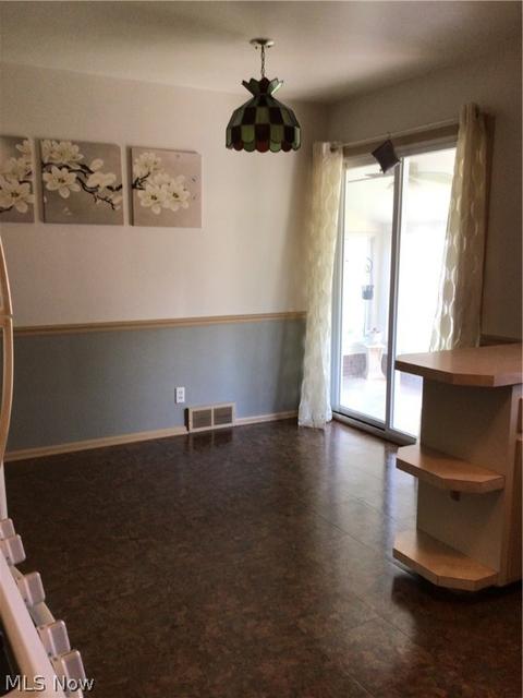 659 E 240th St, Euclid, OH 44123 photo 6