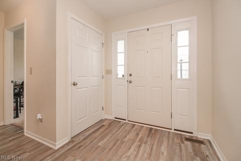 190 Westminster Way, Elyria, OH 44035 photo 2