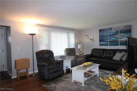 1425 Stadium Overlook Dr NW, Canton, OH 44708 photo 6
