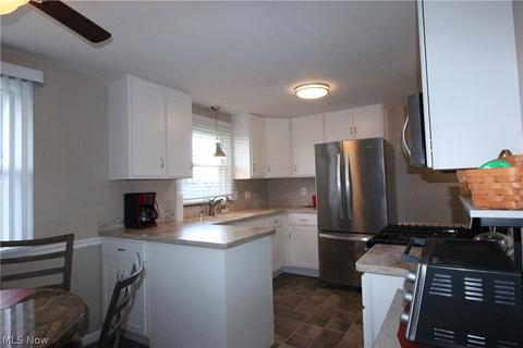 1425 Stadium Overlook Dr NW, Canton, OH 44708 photo 10
