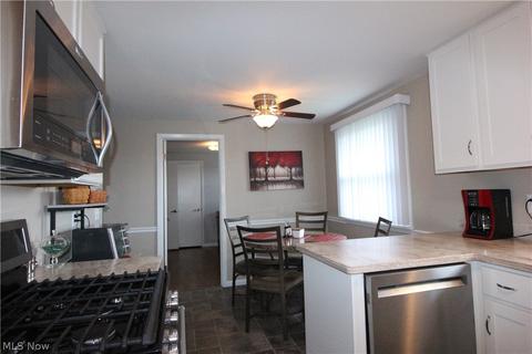 1425 Stadium Overlook Dr NW, Canton, OH 44708 photo 12