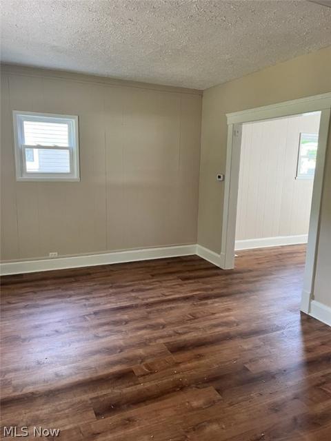 137 Bath St, Elyria, OH 44035 photo 5