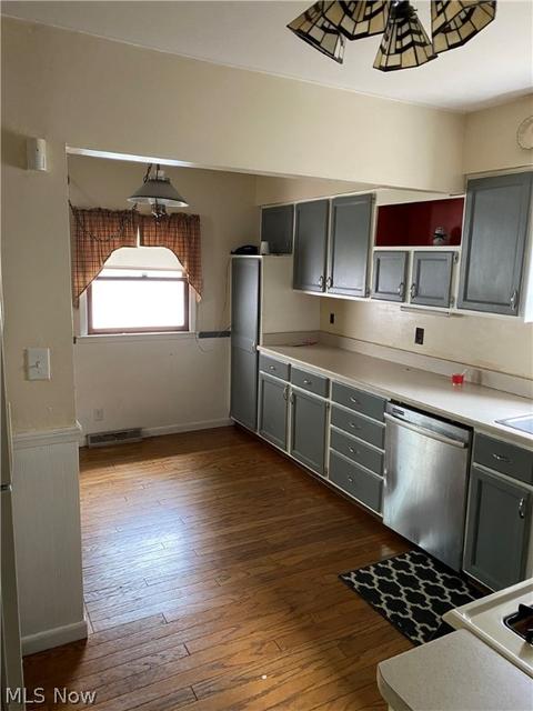 294 E 197th St, Euclid, OH 44119 photo 5