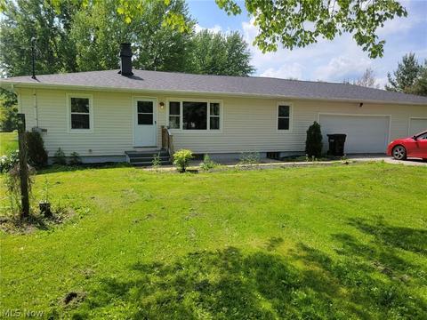 9305 Nichols Rd, Freedom, OH 44231 photo 2