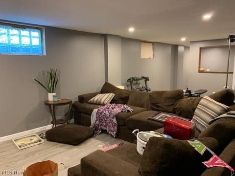 9305 Nichols Rd, Freedom, OH 44231 photo 17