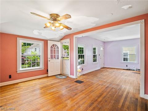 227 E Bridge St, Berea, OH 44017 photo 11