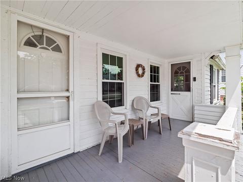227 E Bridge St, Berea, OH 44017 photo 2