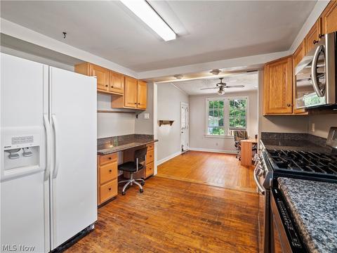 227 E Bridge St, Berea, OH 44017 photo 15