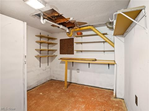 227 E Bridge St, Berea, OH 44017 photo 32