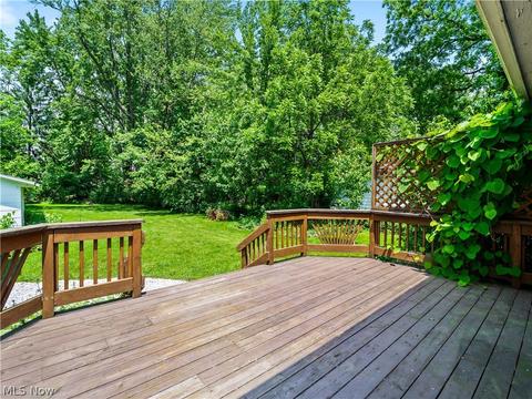 227 E Bridge St, Berea, OH 44017 photo 7