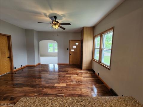 1145 E 16th St, Ashtabula, OH 44004 photo 9