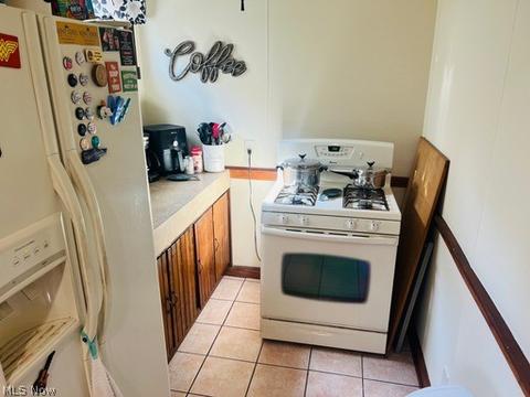 149 W Harvey St, Struthers, OH 44471 photo 4