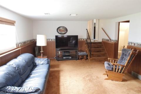 121 Edgefield Dr, Elyria, OH 44035 photo 10