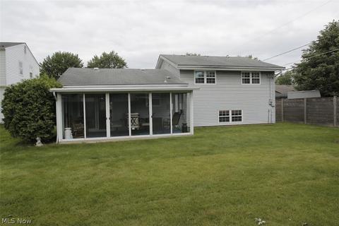 121 Edgefield Dr, Elyria, OH 44035 photo 23