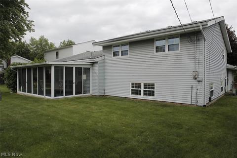 121 Edgefield Dr, Elyria, OH 44035 photo 24