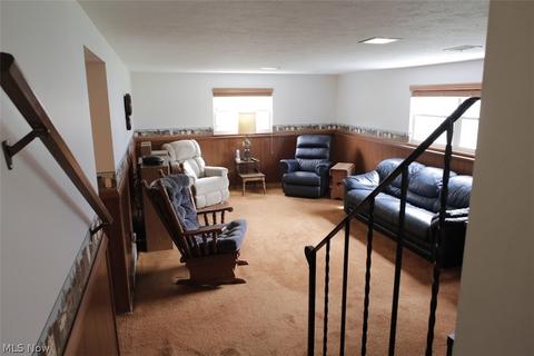 121 Edgefield Dr, Elyria, OH 44035 photo 9