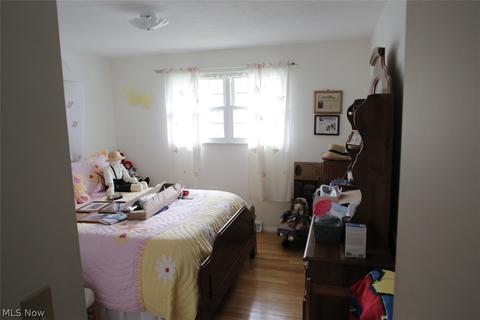 121 Edgefield Dr, Elyria, OH 44035 photo 16