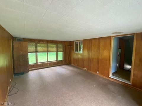 618 Holden Dr, Ashtabula, OH 44004 photo 3