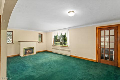 145 Berkley Rd, Elyria, OH 44035 photo 4