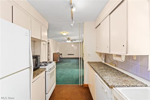 145 Berkley Rd, Elyria, OH 44035 photo 9