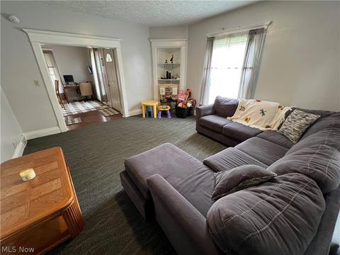 126 E 11th St, Dover, OH 44622 photo 2