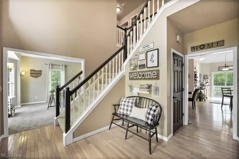 12085 Pheasant Ct, Chardon, OH 44024 photo 9