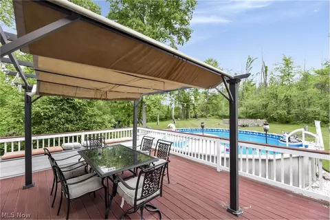 12085 Pheasant Ct, Chardon, OH 44024 photo 7