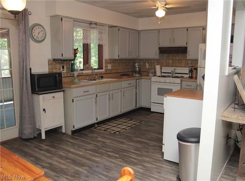 9736 Candy Rd, Cambridge, OH 43725 photo 15