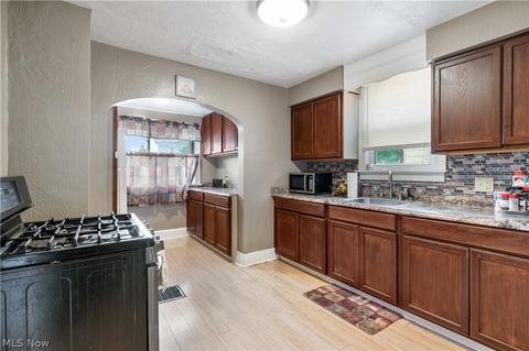 2410 Nicholas Pl NW, Canton, OH 44708 photo 8