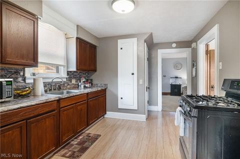 2410 Nicholas Pl NW, Canton, OH 44708 photo 9