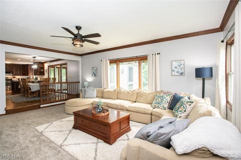 1712 Rustic Trl, Parma, OH 44134 photo 10