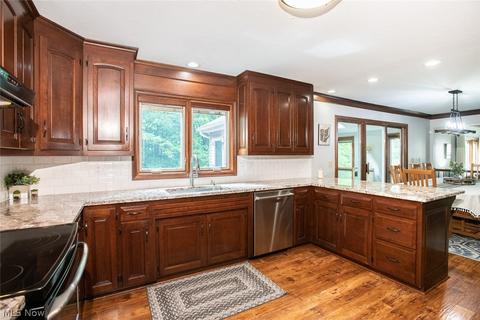 1712 Rustic Trl, Parma, OH 44134 photo 7