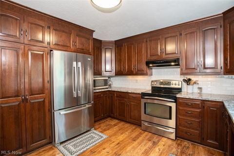 1712 Rustic Trl, Parma, OH 44134 photo 6