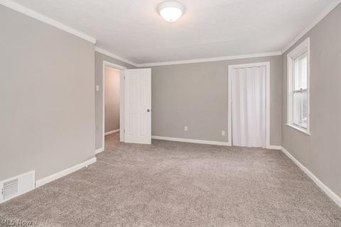 2419 E 30th St, Lorain, OH 44055 photo 20
