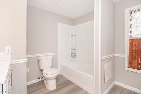 2419 E 30th St, Lorain, OH 44055 photo 14