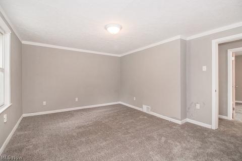 2419 E 30th St, Lorain, OH 44055 photo 19