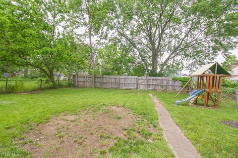 2419 E 30th St, Lorain, OH 44055 photo 28