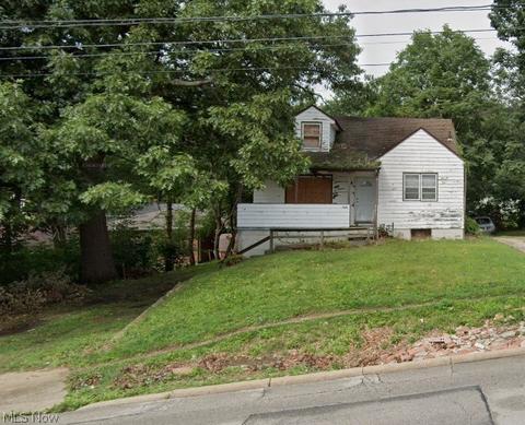 1358 Brittain Rd, Akron, OH 44310 photo 1
