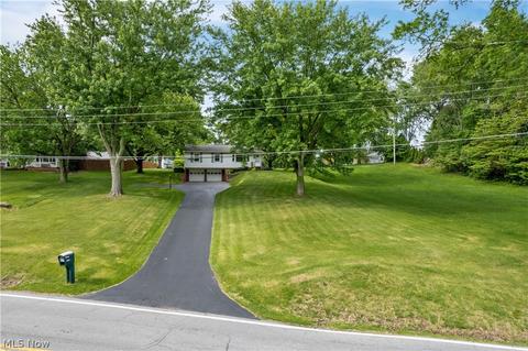 4845 Monticello Ave NW, Canton, OH 44708 photo 3