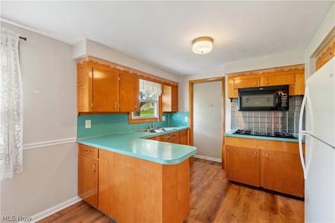 4845 Monticello Ave NW, Canton, OH 44708 photo 11