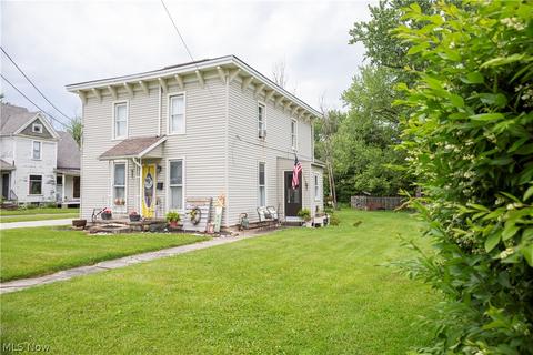 43 W Walnut St, Jefferson, OH 44047 photo 1