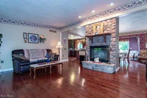 2972 Warner Rd, Fowler, OH 44418 photo 5
